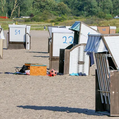 Schmugglerstieg 13a - Dorf 5 * Priwall